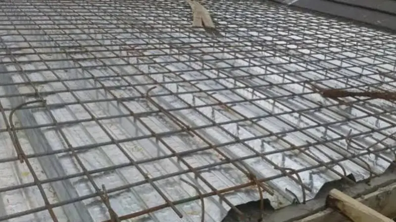 Panduan Hitung Kebutuhan Bondeck dan Wiremesh untuk Dak Lantai Cor Beton Cepat & Hemat